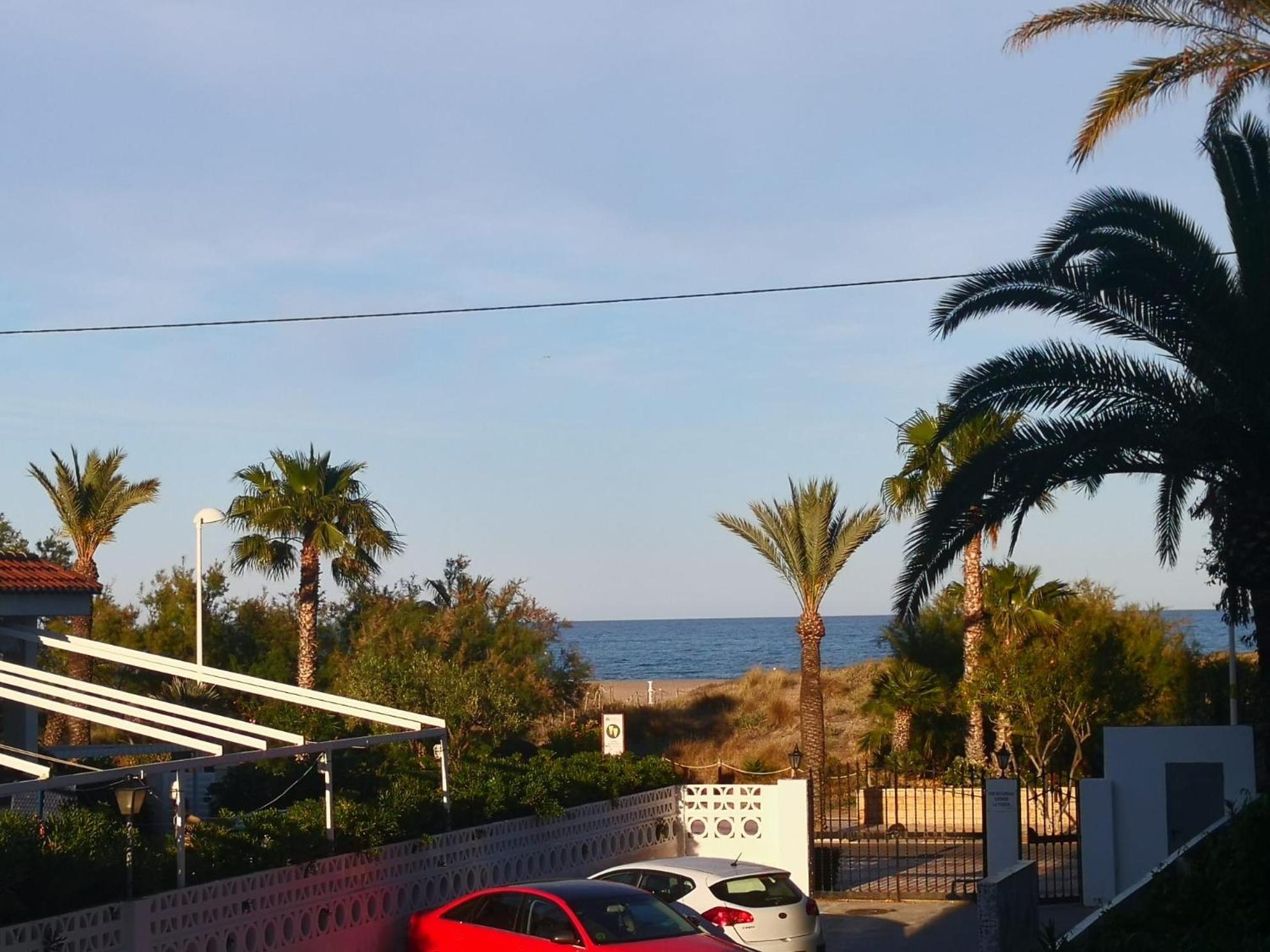 Sea View Apartment, First Line On The Beach, Remote Work Канет-де-Беренгер Экстерьер фото